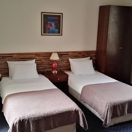 Guest House Solo Shumen Exterior photo