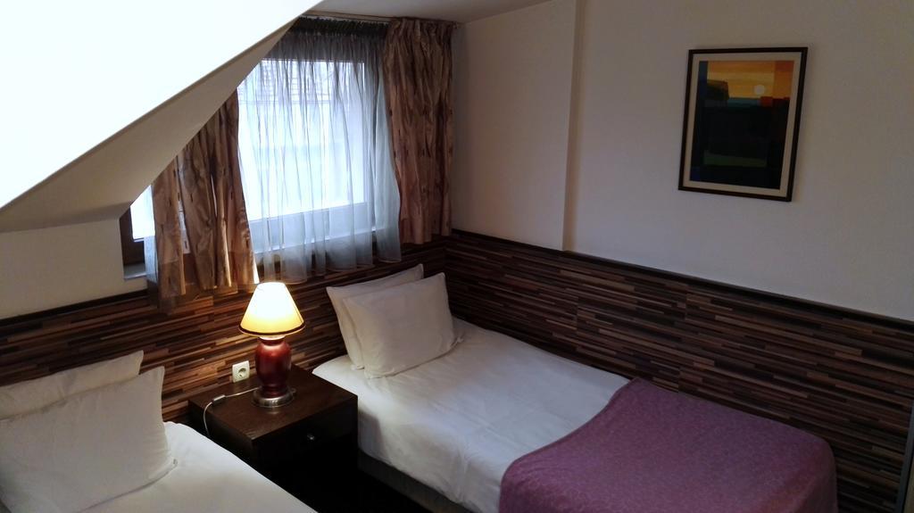 Guest House Solo Shumen Exterior photo